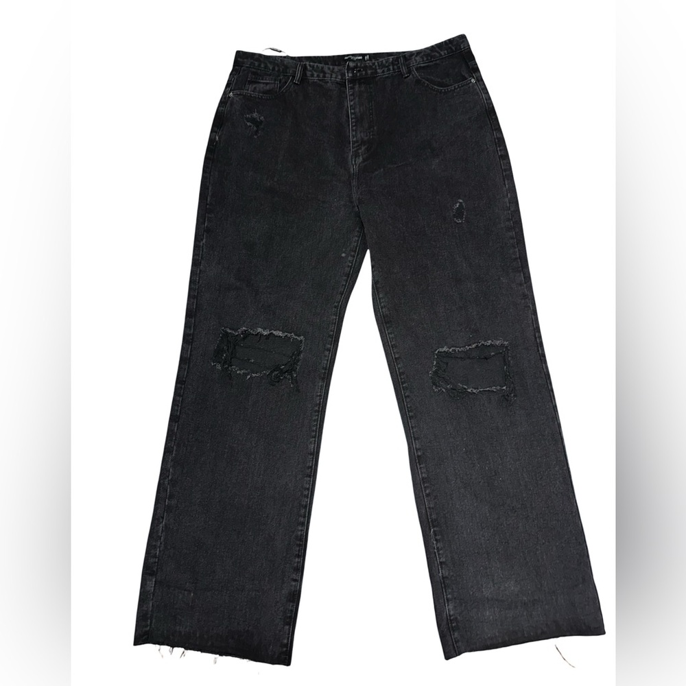PrettyLittleThing Black Distressed Boyfriend Jeans